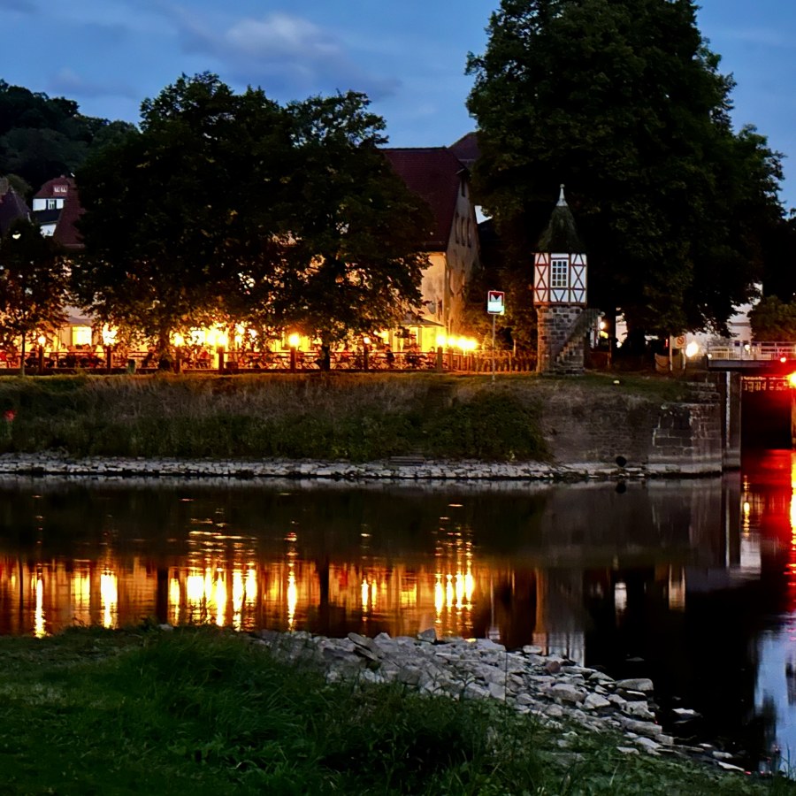 Sicht über die Weser Richtung Innenstadt und Hafen.