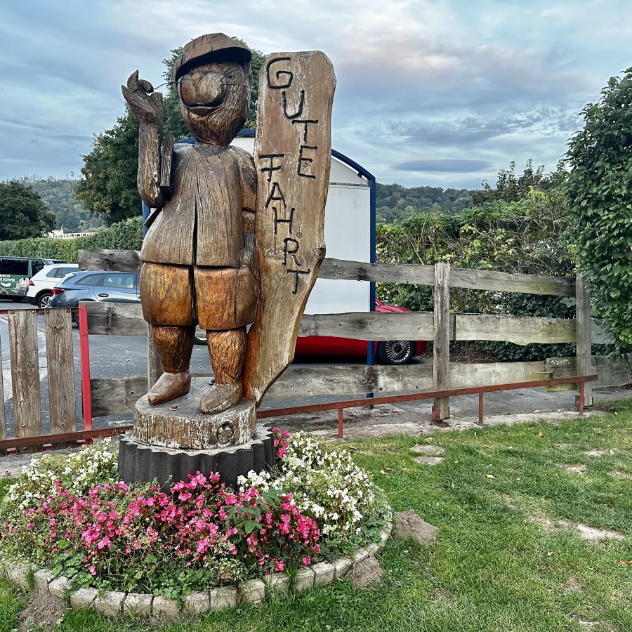 Am Eingang vom Campingplatz.