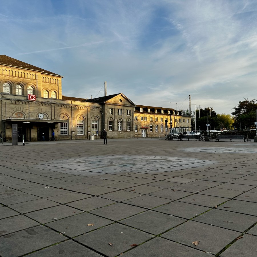 Morgens um 7.40 Uhr am Bahnhof in Göttingen.