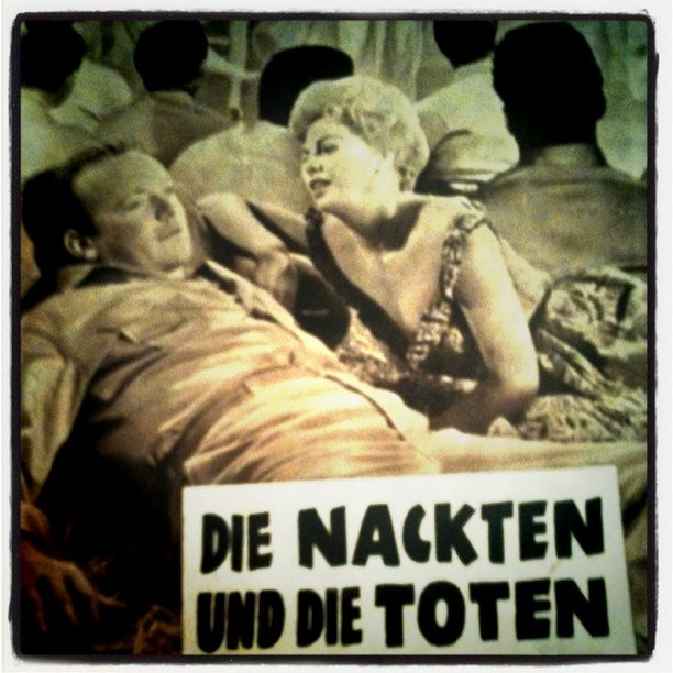 Die Nackten und die Toten.