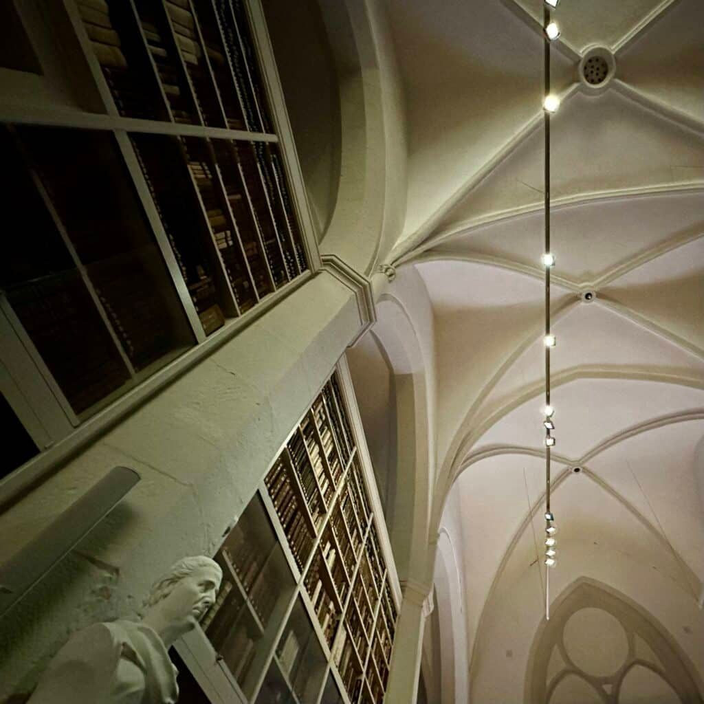 Am Donnerstag<update>, 16. Mai, also nicht Christi Himmelfahrt,</update> steht die neue Science-Captain-Vorlesung an 🥳 Diesmal darf Metin Tolan seinen Vortrag über die Physik von #StarTrek wieder ran. Ich freu mich. Los geht’s um 18 Uhr c.t. in der Paulinerkirche in #Goettingen. Kommt vorbei denn es wird sehr schön. 🙌